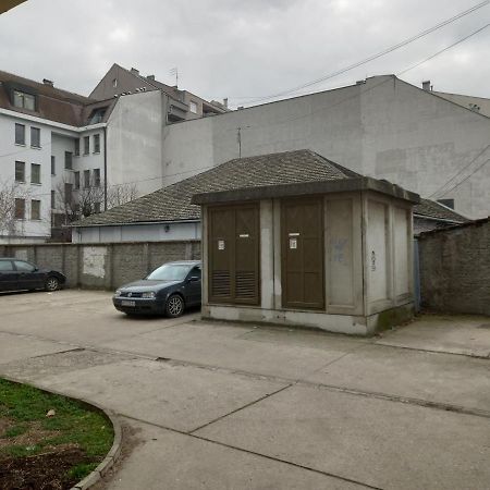 Garden Apartment - Oaza U Centru Grada Nowy Sad Zewnętrze zdjęcie